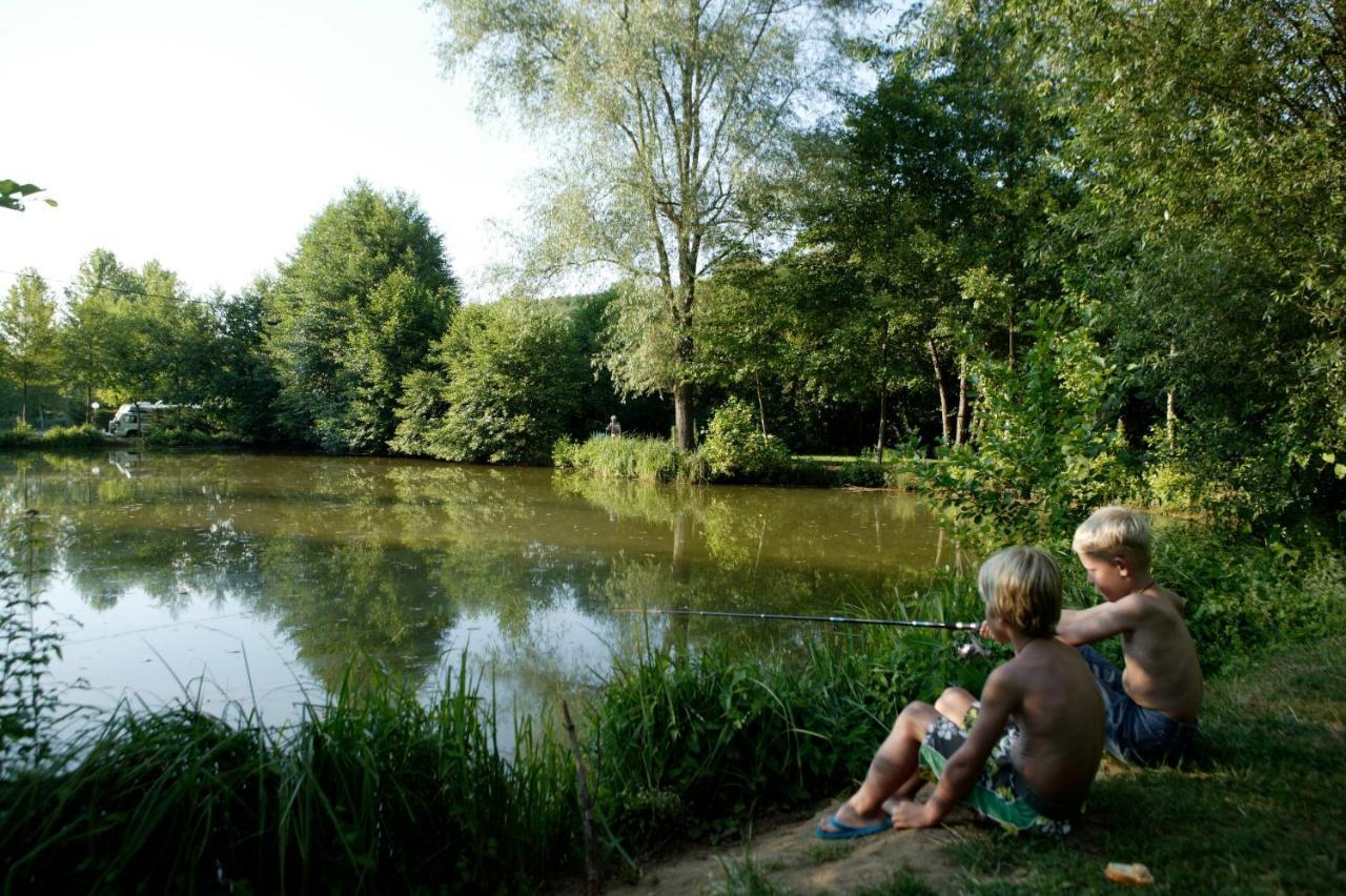 Camping Sunissim Le Moulin Du Roch 5 Stars By Locatour 호텔 사흘라 라 카네다 외부 사진